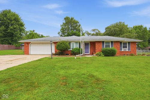 5670 Rowena Ct, Pendleton, IN, 46064-9591 | Card Image