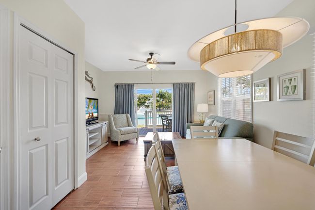 Dining and living area combined | Image 17