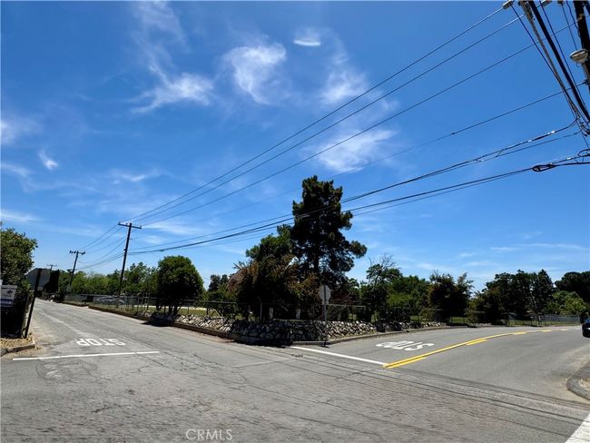 CORNER 1.5 Acre Lot | Image 9