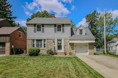 1364 Clearview Rd, Lyndhurst, OH, 44124-2352 | Card Image