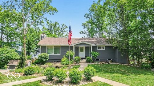 7600 N Blue Heron Dr, Unionville, IN, 47468-9109 | Card Image