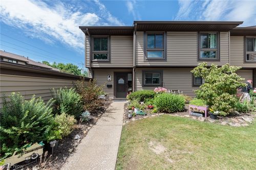 101-1135 Canyon View Rd, Sagamore Hills, OH, 44067-2290 | Card Image