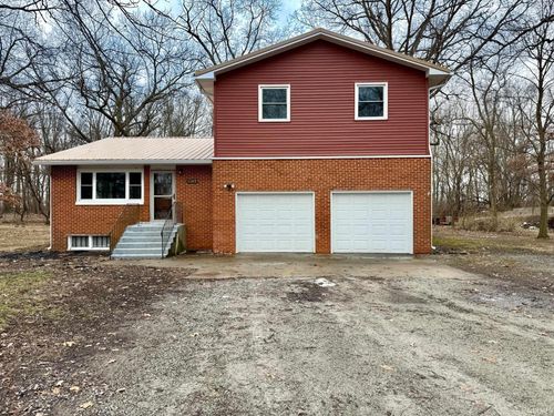 1197 E Oak Dr S, Winamac, IN, 46996-8789 | Card Image