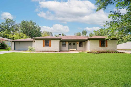 206 Wooded Trl, Longview, TX, 75605-7187 | Card Image