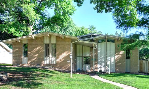 2291 E Mirabeau St, Springfield, MO, 65804-3828 | Card Image