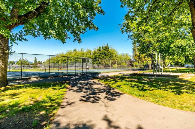 6074 Sherbrooke St, House other with 6 bedrooms, 4 bathrooms and 2 parking in Vancouver BC | Image 36