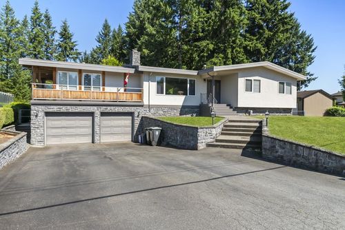 5506 238 St, Langley, BC, V2Z2P1 | Card Image