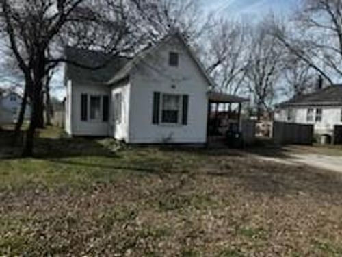 1616 S Vermont Ave, Sedalia, MO, 65301-7265 | Card Image