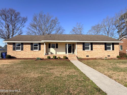 3964 Winchester Dr, Ayden, NC, 28513-7128 | Card Image