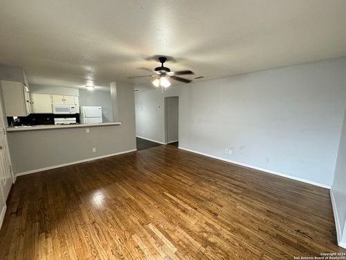 apt-212-211 Natalen Ave, San Antonio, TX, 78209-6765 | Card Image