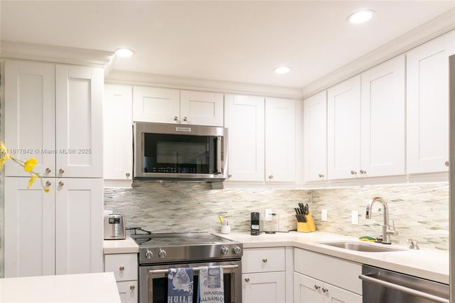 APT-306 - 600 Biltmore Way, Condo with 2 bedrooms, 3 bathrooms and null parking in Coral Gables FL | Image 14