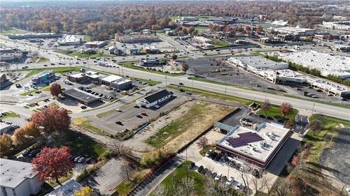 209 N State Route 291, Liberty, MO, 64068-1027 | Card Image