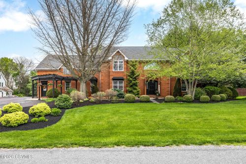 56 Edward Cir, LEWISBURG, PA, 17837-8800 | Card Image