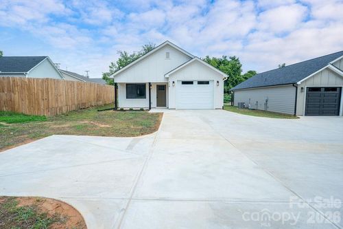 510 E 2nd Ave, Gastonia, NC, 28052 | Card Image