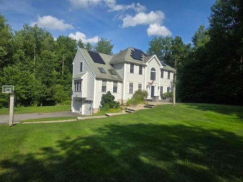 32 Stowell Rd, Bedford, NH, 03110-4715 | Card Image