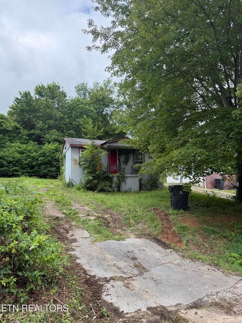 2821 Cecil Ave, Knoxville, TN, 37917 | Card Image