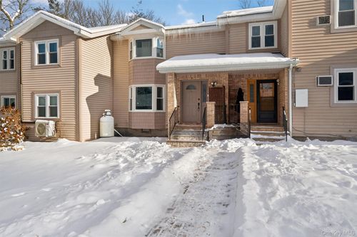 11 Deerfield Ct, Rock Hill, NY, 12775-8200 | Card Image