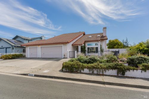 860 Hanlon Way, Benicia, CA, 94510 | Card Image