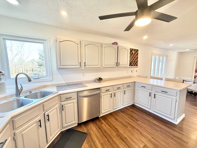 6974 Forest Preserve Rd, House other with 4 bedrooms, 3 bathrooms and 4 parking in ROCKTON IL | Image 20