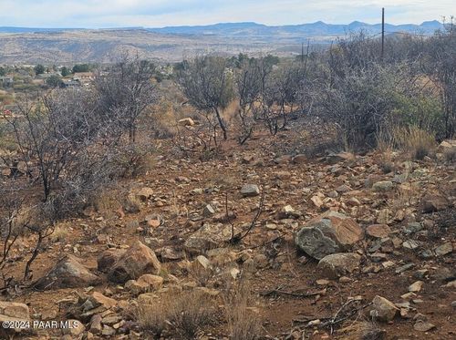 19539 E Sage Brush Drive, Mayer, AZ, 86333 | Card Image