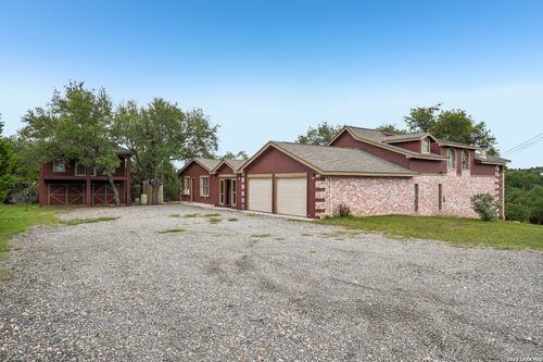 2807 Casey Rd, Bulverde, TX, 78163-1856 | Card Image
