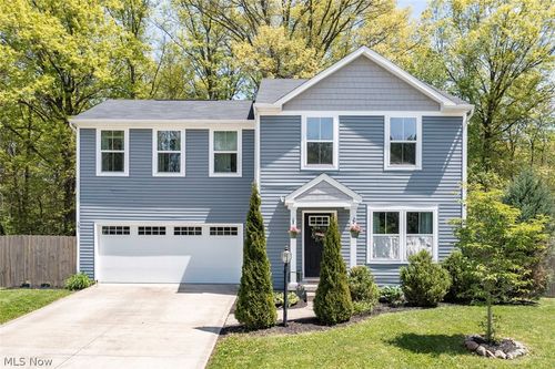 291 Karson Dr, Akron, OH, 44312-3671 | Card Image