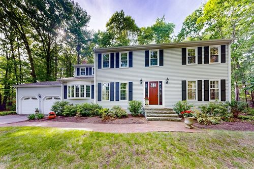 13 Garry Dr, Medfield, MA, 02052-3302 | Card Image