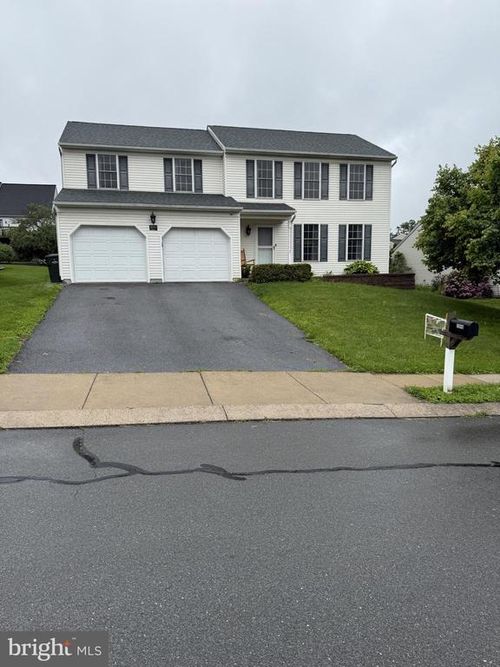 3948 Laurel Run, COLUMBIA, PA, 17512-9232 | Card Image