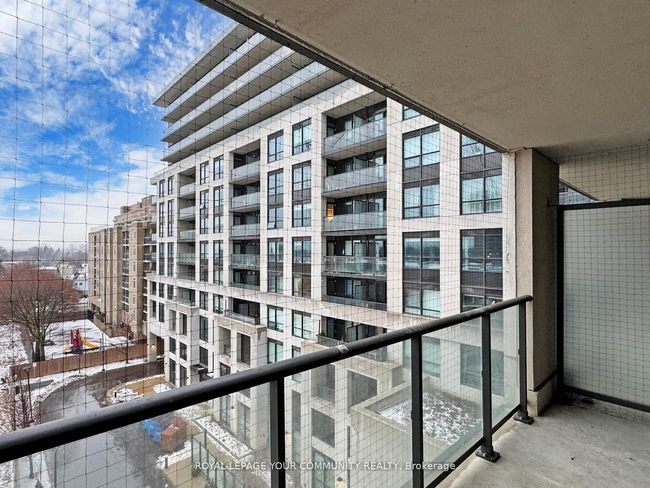 525 - 8 Trent Ave, Condo with 0 bedrooms, 1 bathrooms and null parking in Toronto ON | Image 9