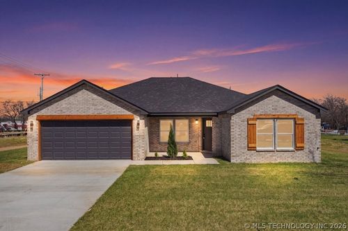 16101 E Oklahoma St, Tulsa, OK, 74116-4432 | Card Image