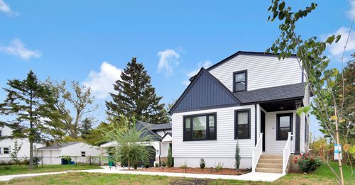 635 E Prairie Ave, Lombard, IL, 60148-2018 | Card Image