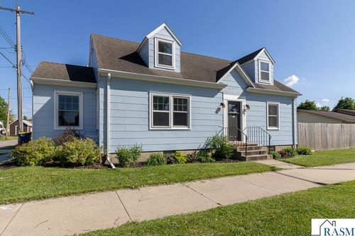 717 5th St N, New Ulm, MN, 56073-1814 | Card Image