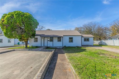 311 & 315 Smith Street, Belton, TX, 76513 | Card Image