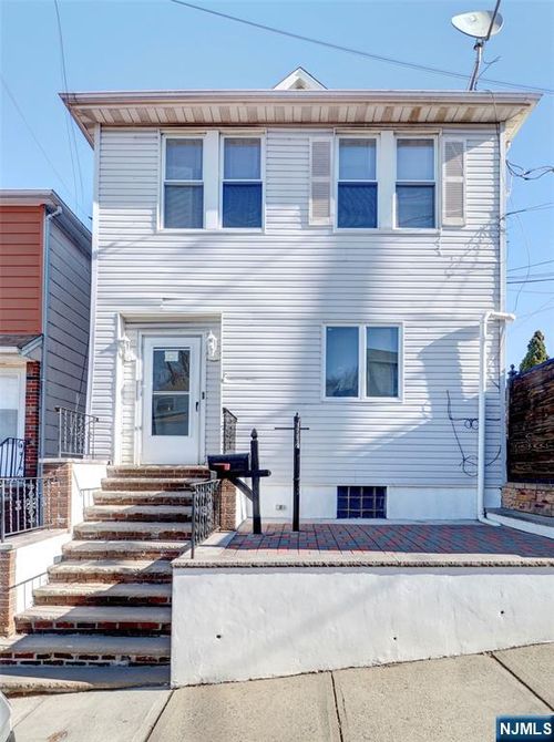 1502 85th St, North Bergen, NJ, 07047-4310 | Card Image