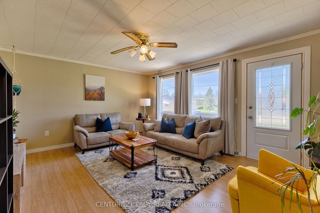 285 Foymount Rd, House other with 2 bedrooms, 1 bathrooms and 4 parking in Eganville ON | Image 6