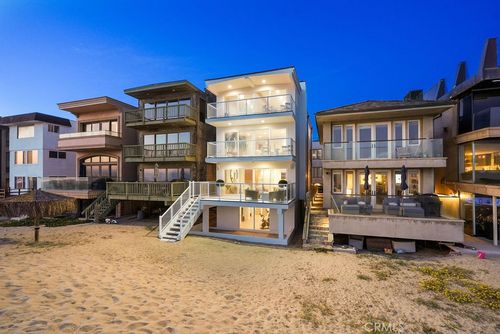 105 Surfside Ave, Surfside, CA, 90743-1000 | Card Image