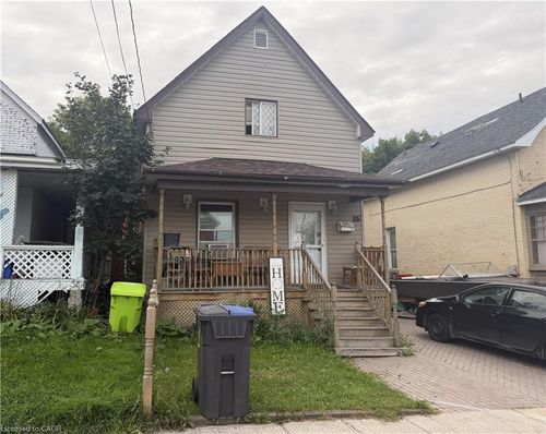 16 Abbott St, Sault Ste. Marie, ON, P6A2V9 | Card Image