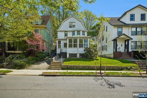 324 Academy St, South Orange, NJ, 07079-1808 | Card Image
