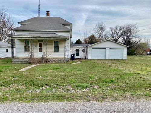 210 Rolston St, Centralia, IL, 62801-6129 | Card Image