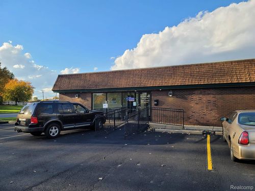 9025 Pardee Rd, Taylor, MI, 48180-2755 | Card Image