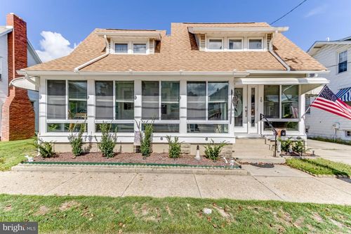 19 Brooklyn Ave, REHOBOTH BEACH, DE, 19971-2901 | Card Image