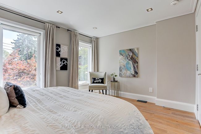 14 Marion St, House attached with 3 bedrooms, 3 bathrooms and null parking in Toronto ON | Image 30