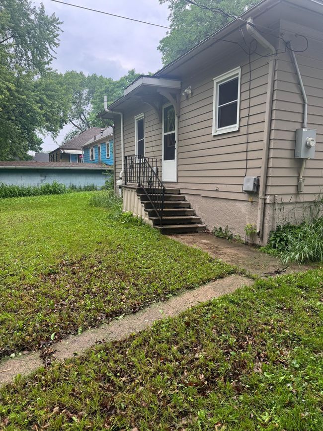 611 Ulstad Ave, House other with 2 bedrooms, 2 bathrooms and null parking in Albert Lea MN | Image 12