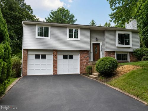 19320 Poinsetta Ct, GAITHERSBURG, MD, 20879-1862 | Card Image