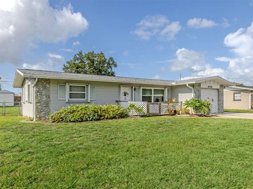 424 Center Rd, Venice, FL, 34285-4801 | Card Image