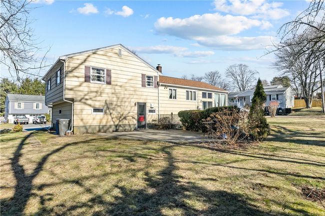 9 Continental Dr, House other with 3 bedrooms, 3 bathrooms and 3 parking in Middletown RI | Image 43