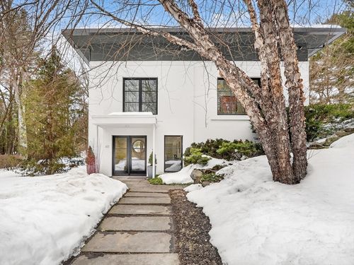 45 Weston Rd, Lincoln, MA, 01773-3302 | Card Image