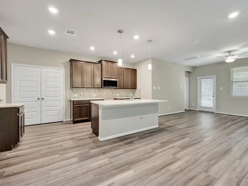 6650 Lahna Oak Drive, Conroe, TX, 77304 | Card Image