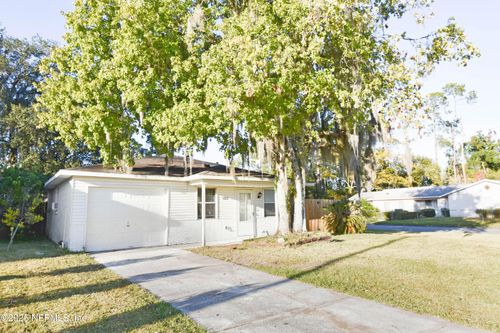 1122 North St, Green Cove Springs, FL, 32043-2733 | Card Image