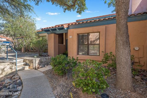5392 N Paseo De La Terraza, Tucson, AZ, 85750-6406 | Card Image